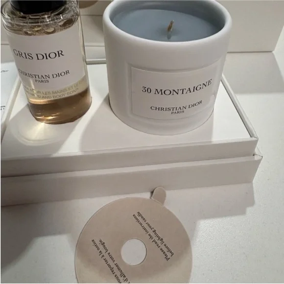 Dior 30 Montaigne Candle Set - Picture 4 of 8